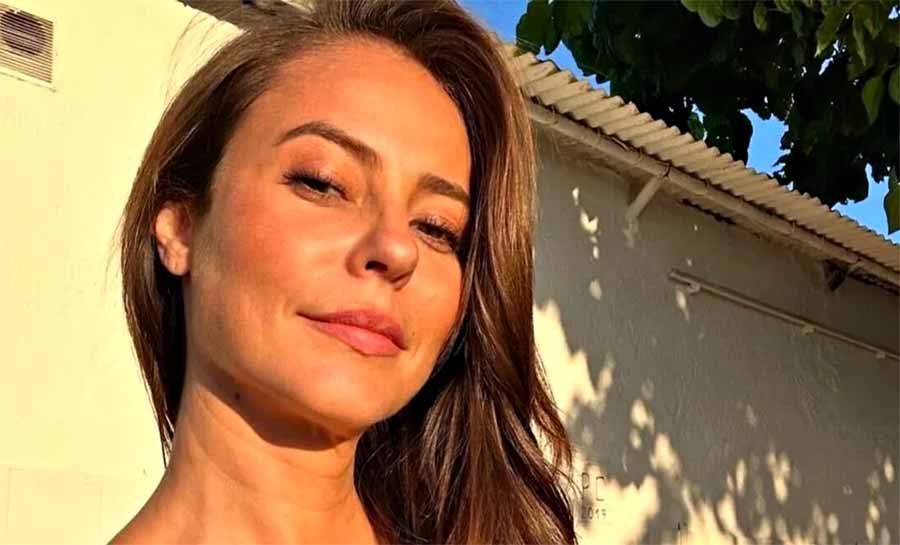 Paolla Oliveira comemora encerramento dos filtros no Instagram