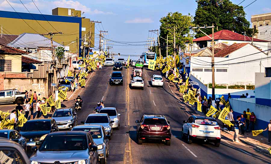 Na reta final da campanha Samir Bestene realiza bandeiraço histórico no centro de Rio Branco