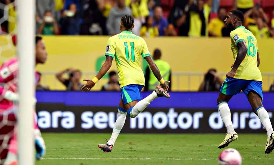 Raphinha brilha e Brasil goleia o Peru nas Eliminatórias da Copa do Mundo