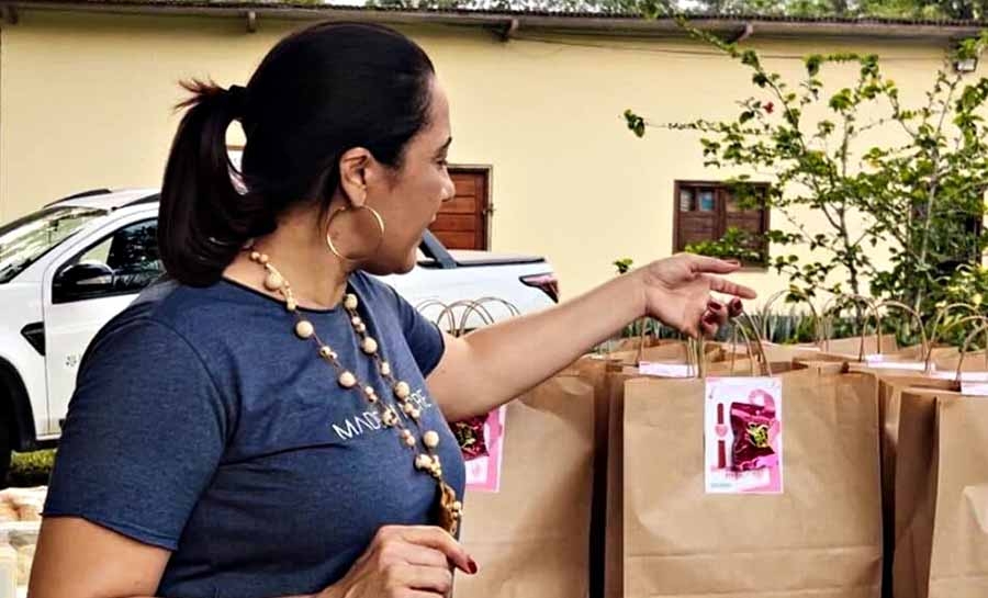 Vice-governadora Mailza Assis entrega kits de vestuário social e reforça a importância do Outubro Rosa na Fazenda Esperança Maria Madalena