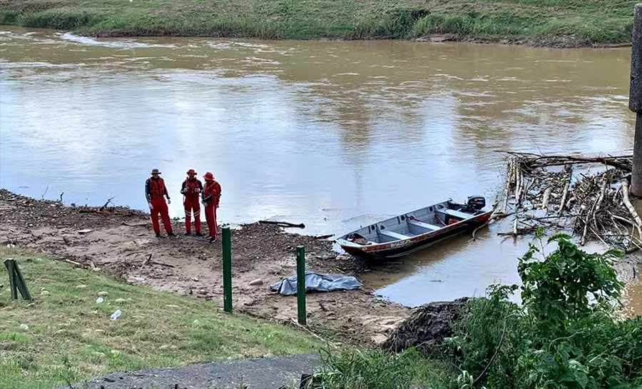 Corpo em decomposição é encontrado embaixo de ponte do Rio Acre na capital