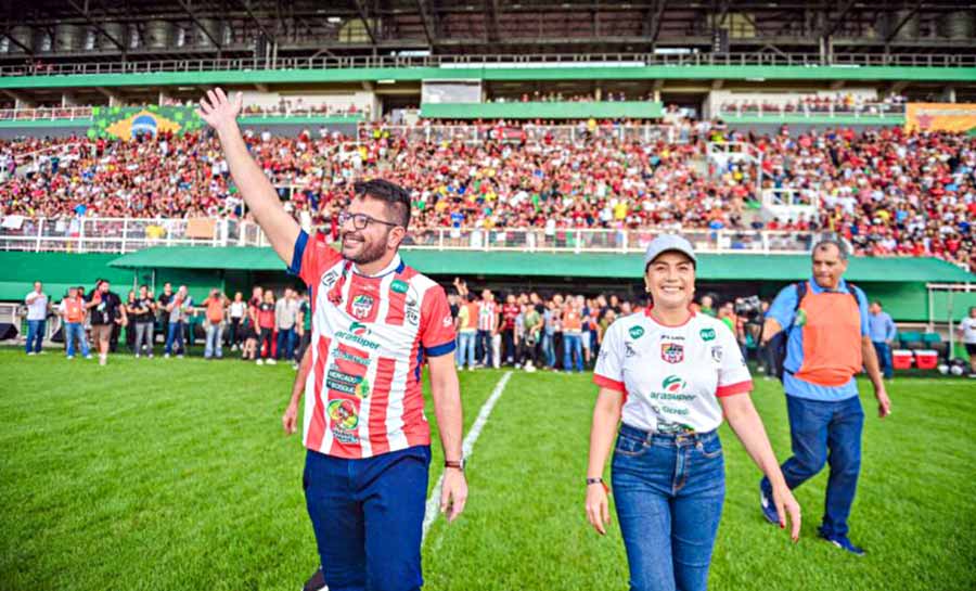 Governo do Acre reinaugura Estádio Arena da Floresta com festa histórica, arquibancadas lotadas e compromisso pelo esporte e juventude