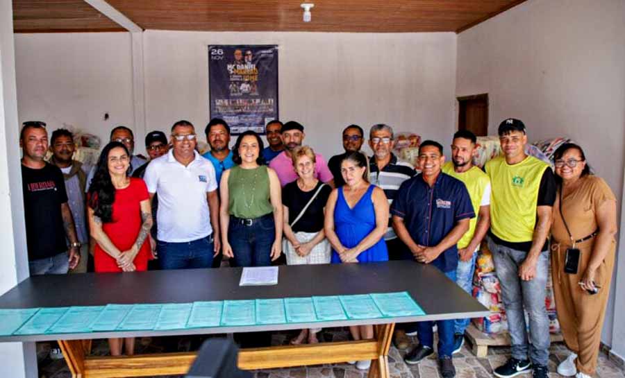 Vice-governadora entrega mais de 13 mil quilos de alimentos arrecadados durante partida beneficente para casas terapêuticas e entidades de Rio Branco