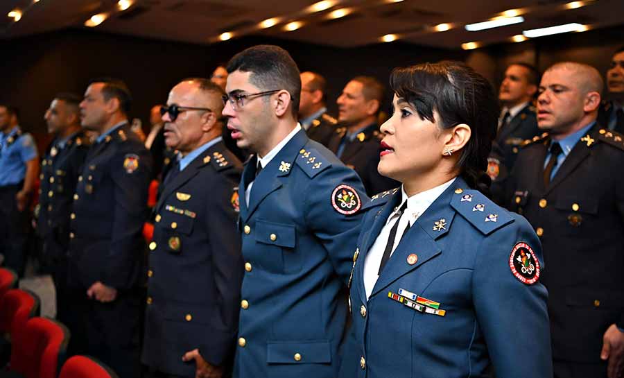 Governador Gladson Cameli prestigia formação de oficiais militares em curso de aprimoramento