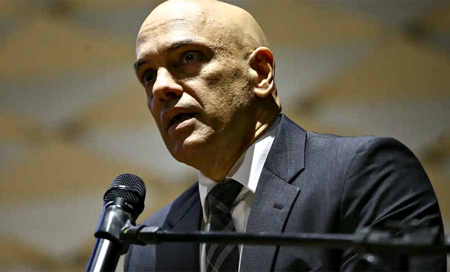 Moraes dá 48 horas para Exército explicar visitas a militares presos