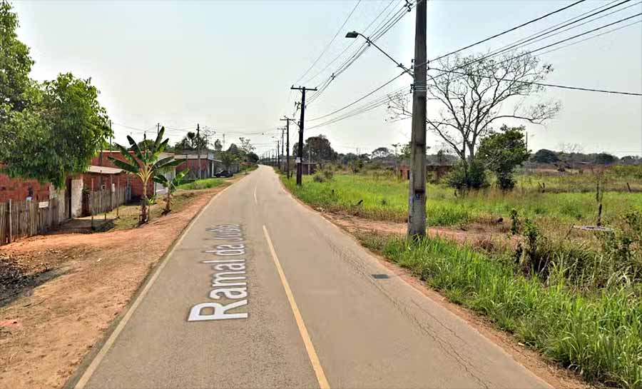 Amigos são atacados a tiros ao retornarem de jogo de futebol no Acre; um morre