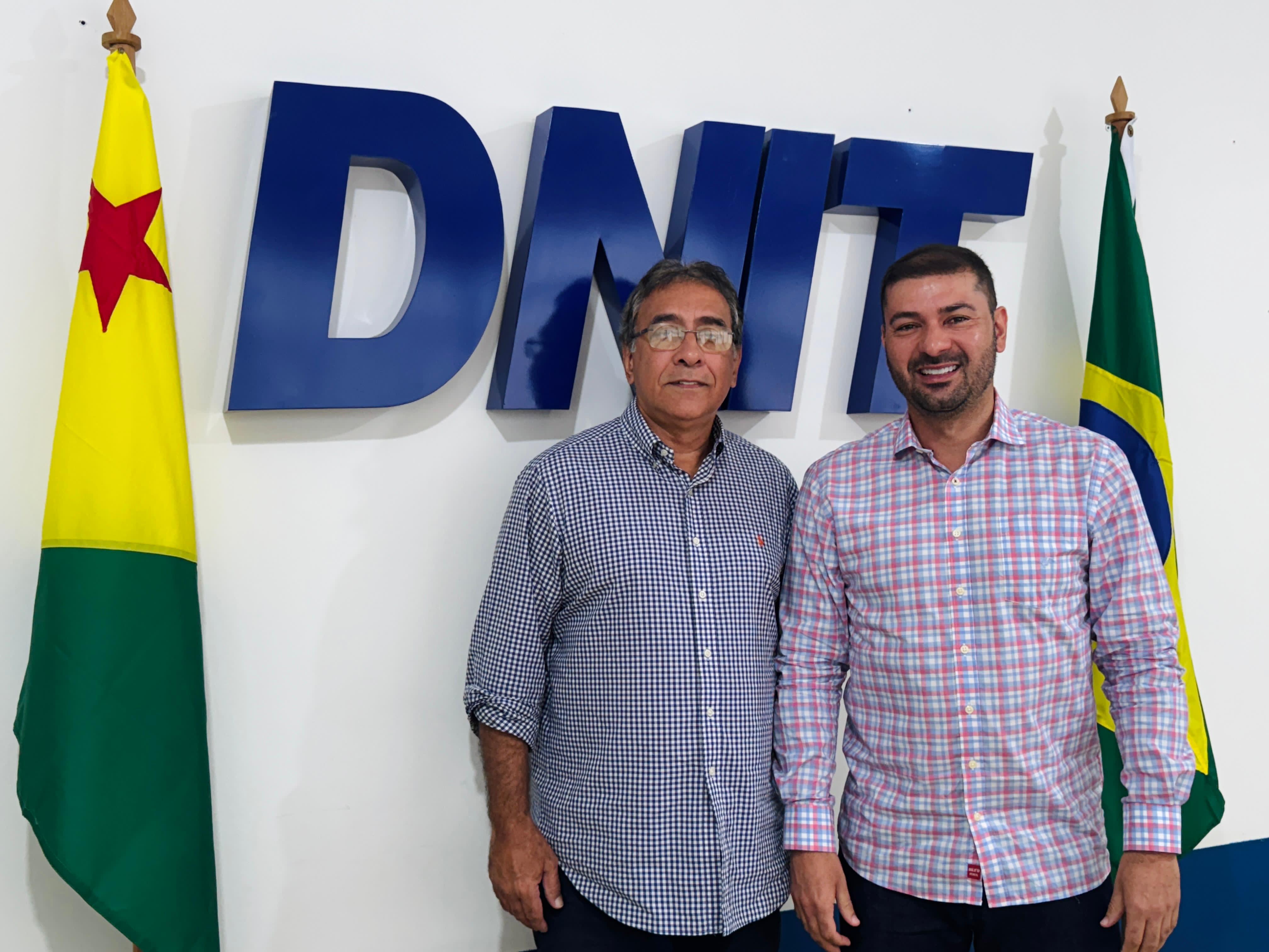 Nicolau Júnior vai ao DNIT em busca de melhores condições para a Balsa que está operando na BR364