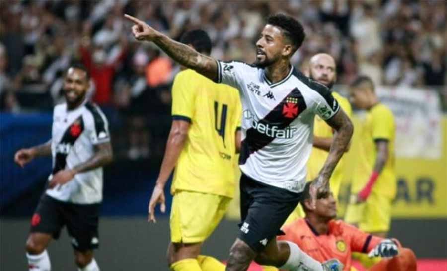 Na estreia de Carille, Vasco bate Madureira e chega à primeira vitória no Carioca