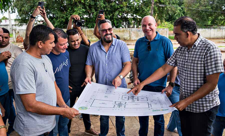 Em Sena Madureira, Alan Rick e Gerlen anunciam reforma da Pousada do Agricultor e visitam obras do hospital