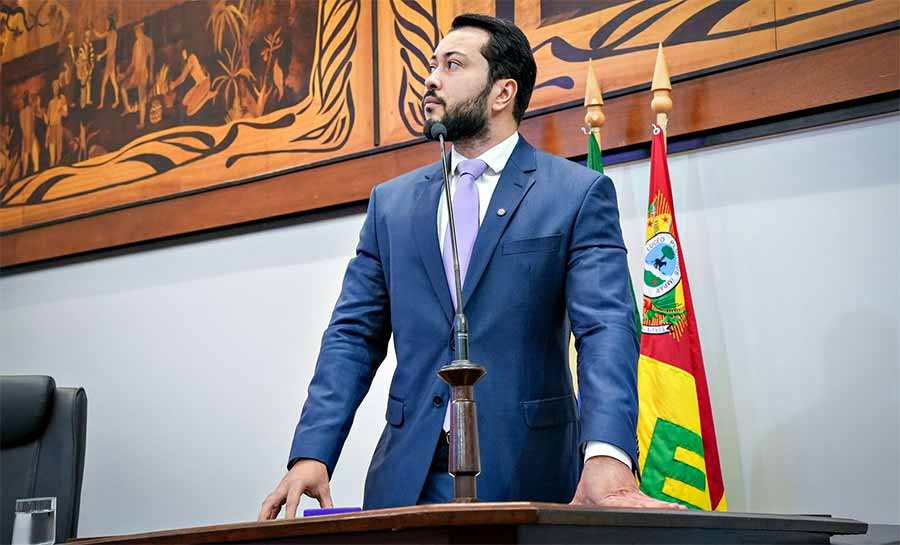 Jarude cobra solução para despejo de água da ETA que estaria causando alagamento de casas na Baixada da Sobral