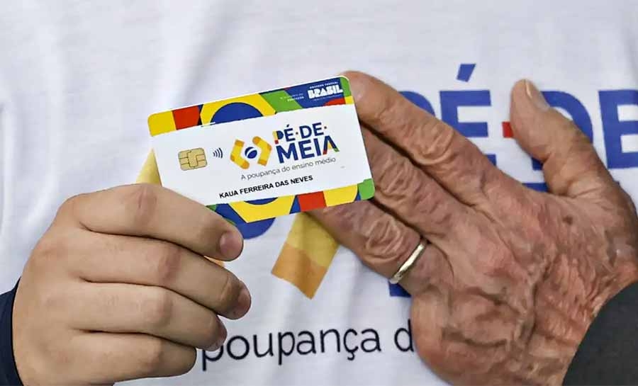 Governo faz acordo para incluir Pé-de-Meia e Vale Gás no orçamento