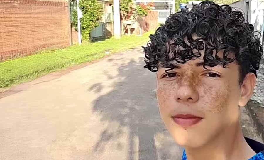 Jovem de 18 anos some ao tomar banho nas águas do Rio Acre; buscas continuam