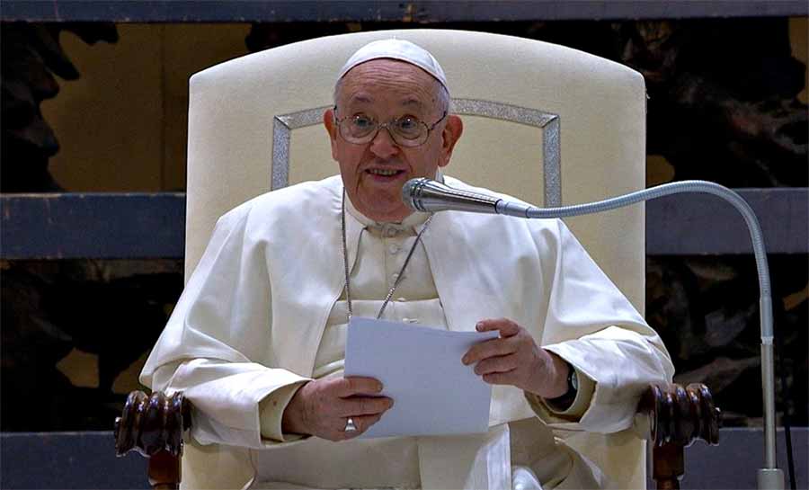 Famosos lamentam a morte de Papa Francisco