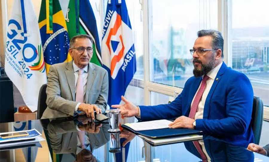 Senador Alan Rick articula solução definitiva para o fim dos lixões no Acre em reunião com ministro Waldez Góes