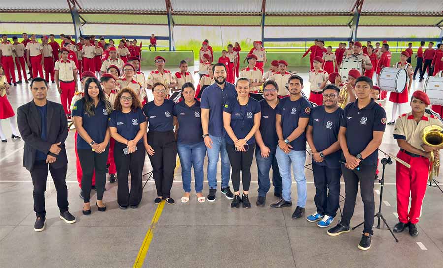 Desafio do Jarude chega à escola na Cidade do Povo e alunos disputam prêmio de R$ 20 mil