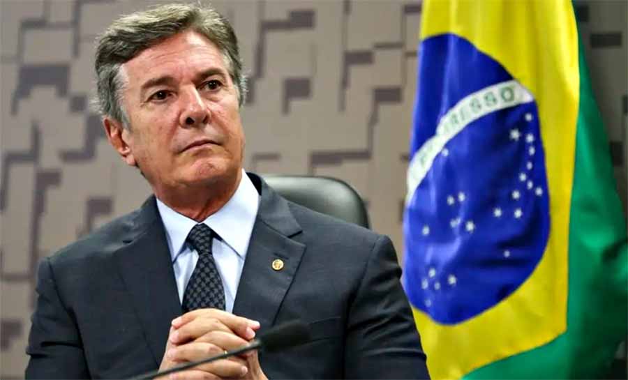 Ex-presidente Fernando Collor é preso por condenação na Lava Jato
