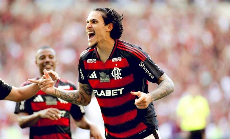 Com dois gols de Pedro, Flamengo goleia Corinthians por 4 a 0