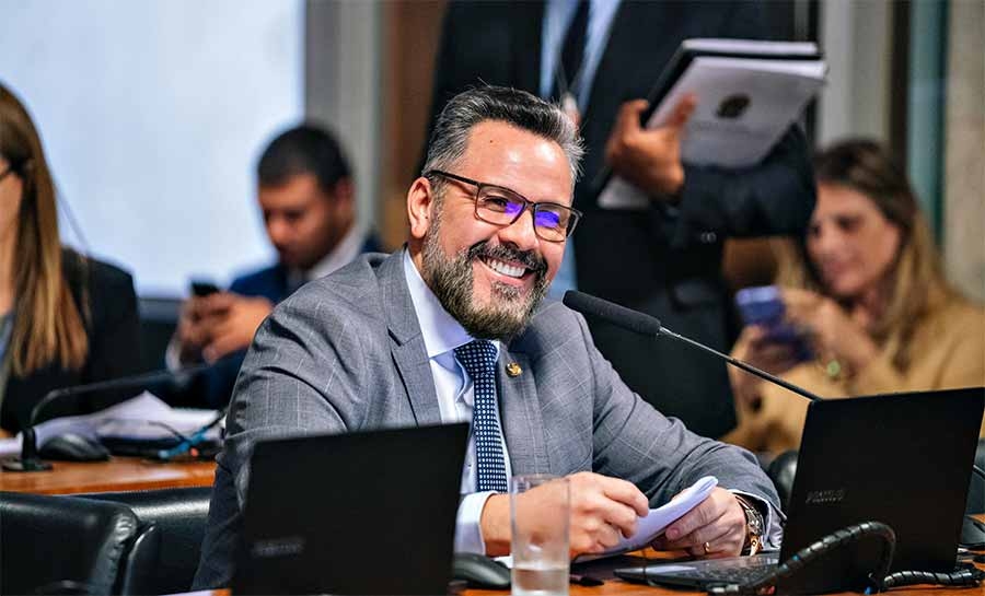Emenda do senador Alan Rick garante máquinas agrícolas para apoiar produção rural nos municípios acreanos