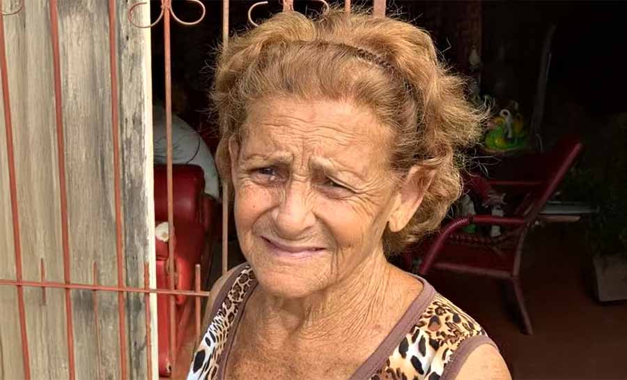 Idosa morre atropelada por motociclista em avenida no interior do Acre; condutor fugiu