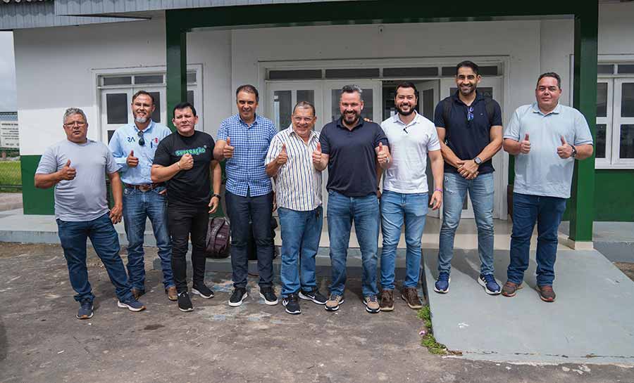 Alan Rick é homenageado na feira comemorativa de 50 anos da Associação dos Produtores Rurais de Tarauacá
