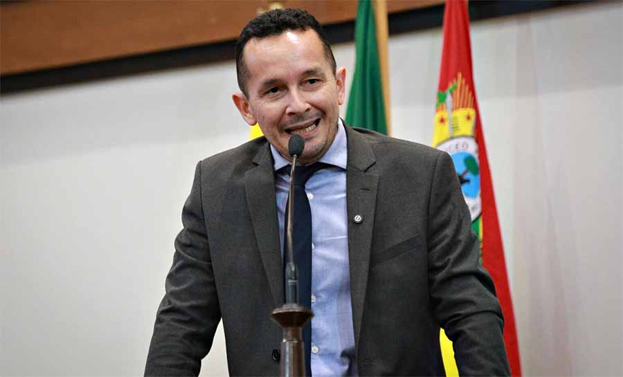 Adailton Cruz denuncia fragilidade da saúde em Feijó e Tarauacá e cobra apuração sobre morte de adolescente