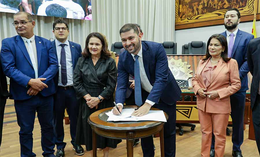 Nicolau Júnior firma cooperação com o Tribunal de Contas visando investir na eficiência administrativa da Casa Legislativa