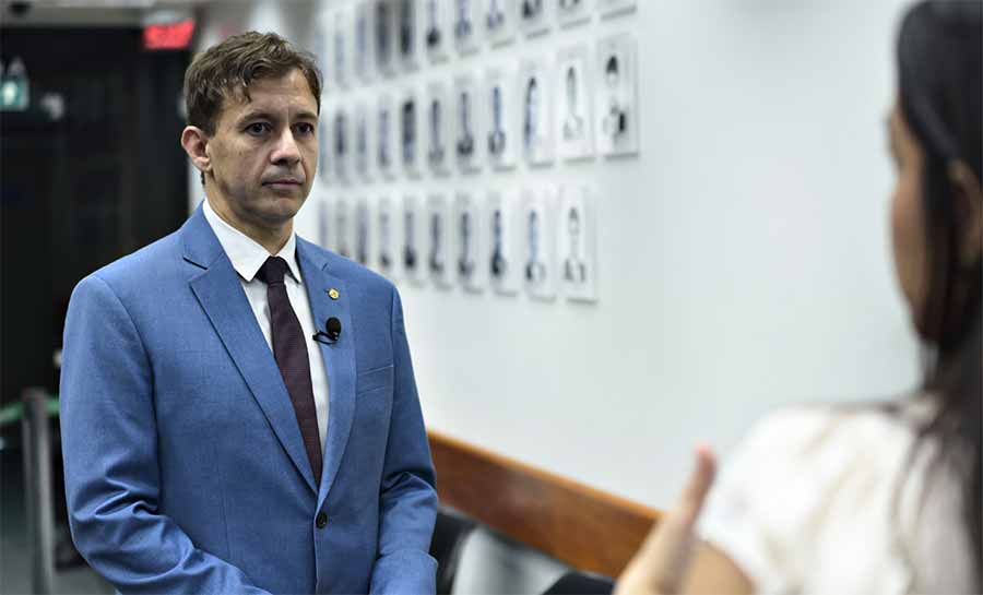 Eduardo Velloso propõe uso de royalties do petróleo para melhorar saúde, educação e segurança na Região Norte