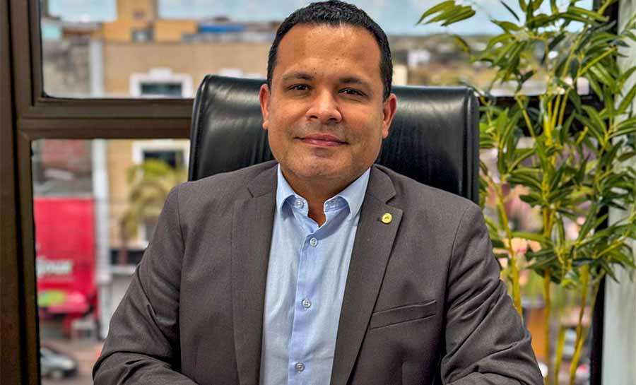 Deputado Tadeu Hassem propõe frente parlamentar para apoio aos estudantes de medicina na Bolívia