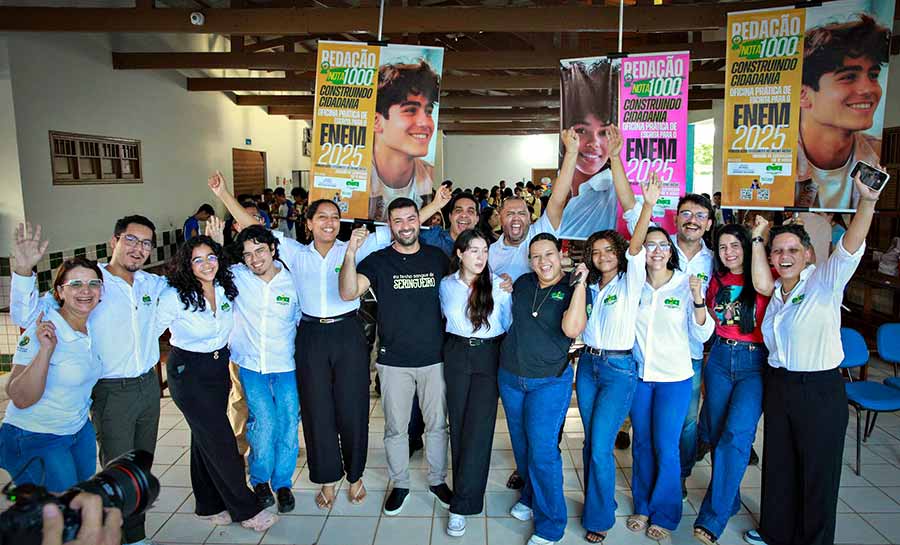 Nicolau Júnior celebra mais estudantes certificados por Projeto de Educação da Assembleia