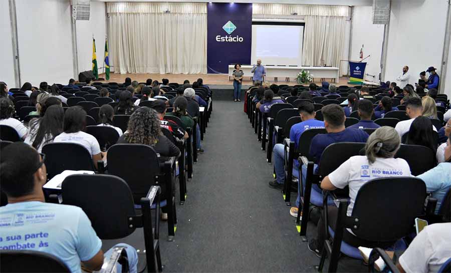 Prefeitura de Rio Branco promove capacitação sobre ISTs, com foco no HPV, para novos servidores da Saúde
