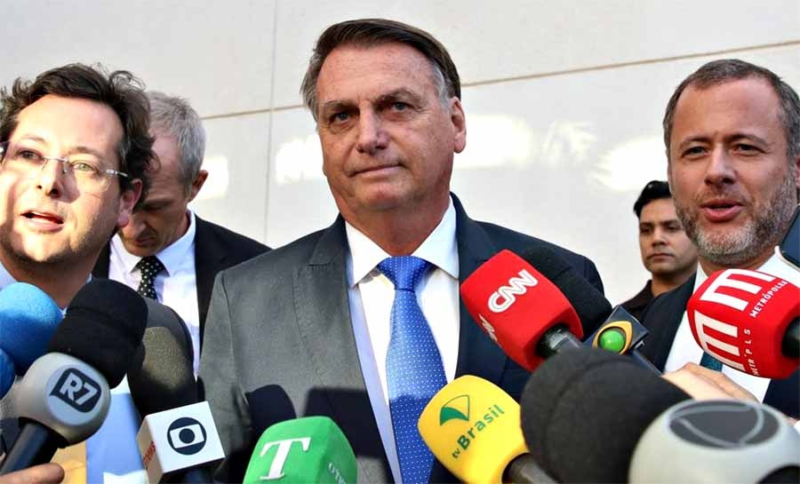 “O golpe não existiu”, diz Bolsonaro ao chegar no STF