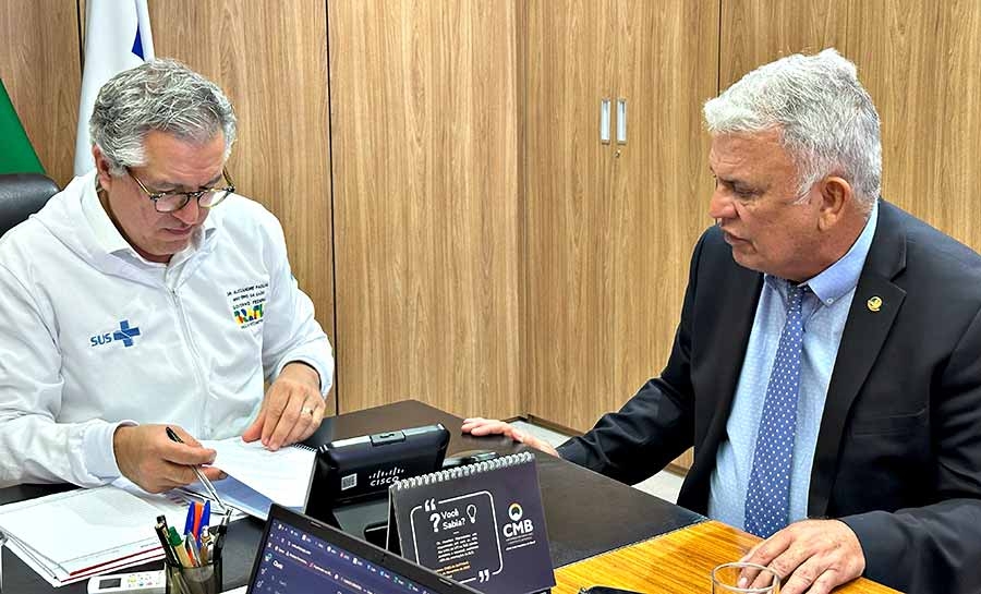 Petecão discute com ministro da Saúde retomada da fábrica de preservativos em Xapuri