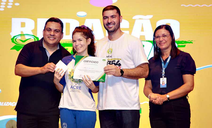 Encerramento do projeto “Redação Nota 1000” marca transição para o EducaAleac