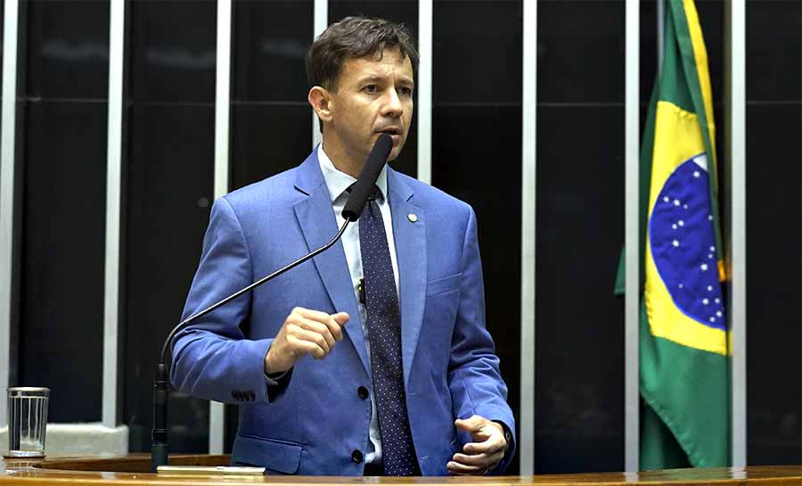 Aprovado projeto de Eduardo Velloso que cria centros de apoio para crianças superdotadas e com autismo no SUS
