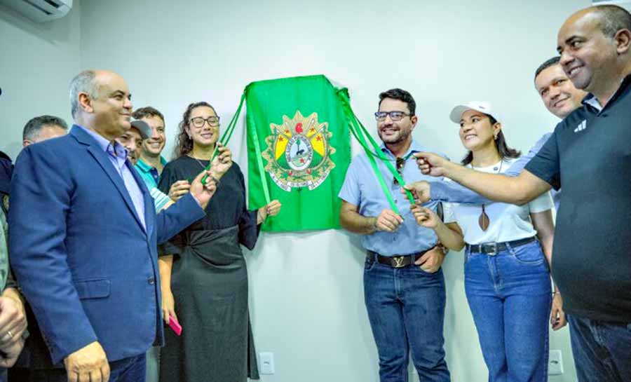 Governador entrega reforma de delegacia da Polícia Civil de Rodrigues Alves