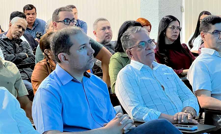 Joabe Lira reforça compromisso com igrejas e elogia Prefeitura por diálogo no Plano Diretor