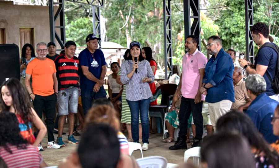 Vice-governadora Mailza ouve moradores e produtores do Quixadá durante audiência e promete buscar soluções para a estrada