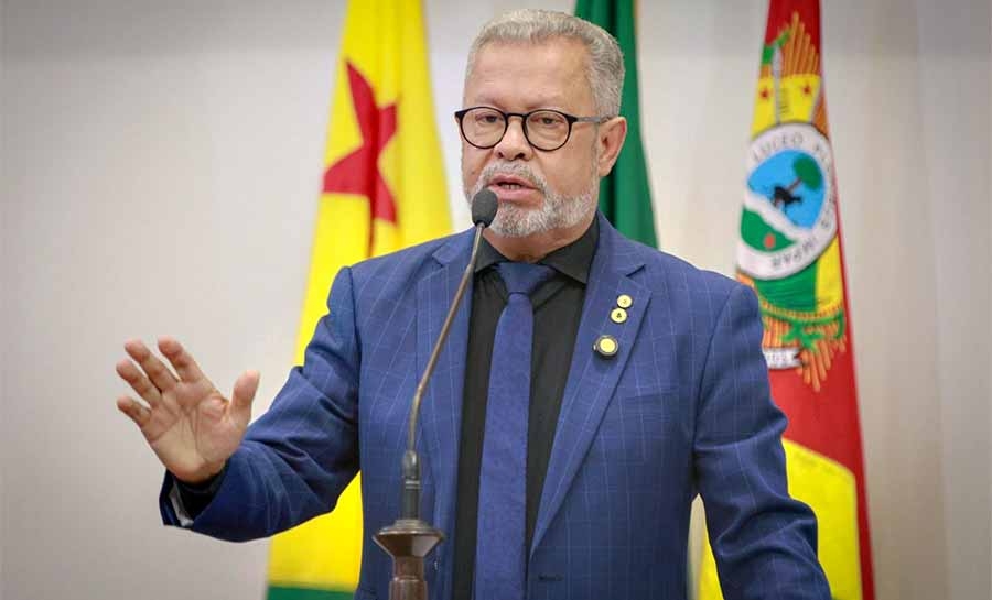 Afonso Fernandes cobra recuperação da estrada do Quixadá e pede instalação de videomonitoramento para garantir segurança da comunidade