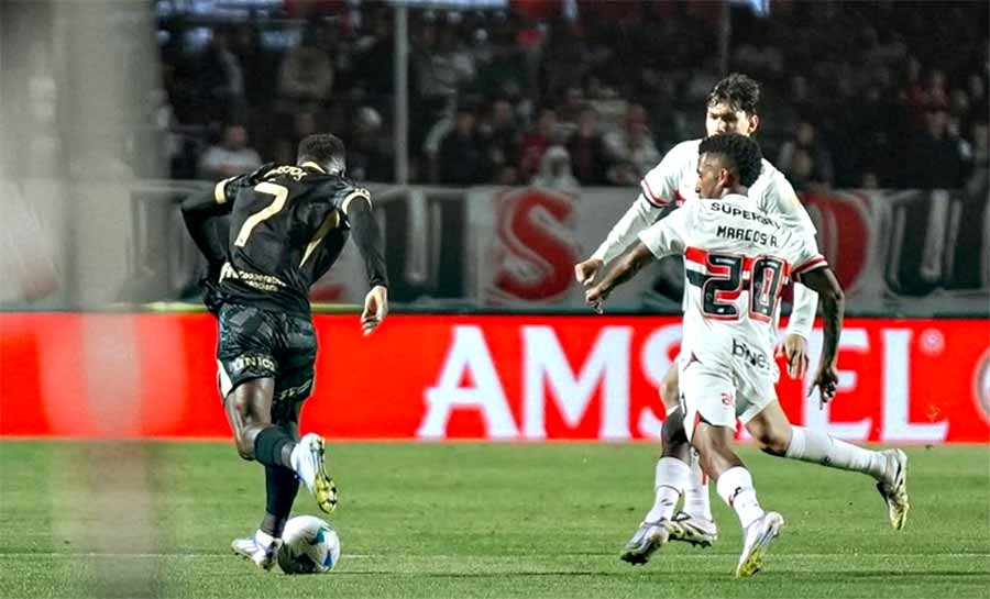 Pênaltis resolvem novamente e São Paulo avança na Libertadores
