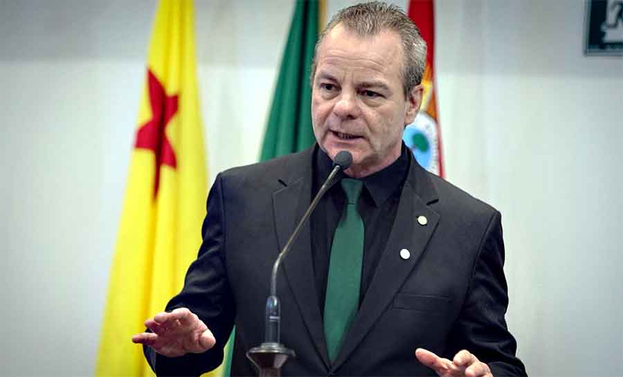Pedro Longo alerta sobre assédio a posseiros em Porto Walter e orienta busca por apoio jurídico