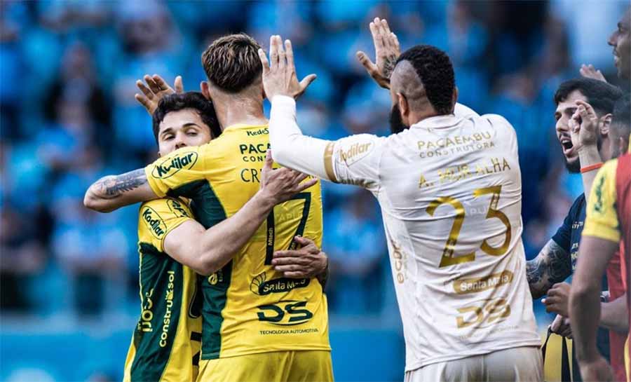 Mirassol bate o Grêmio e vai ao G4 do Brasileirão