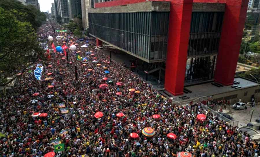 Manifestações de domingo foram resposta à impunidade e ao golpismo