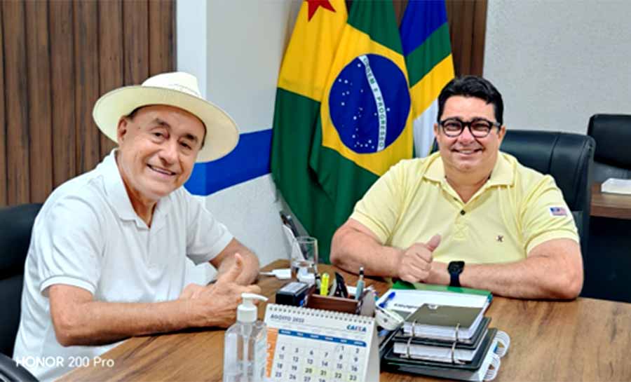 Prefeito Tião Bocalom reforça integração política e econômica entre municípios em visitas ao interior do Acre