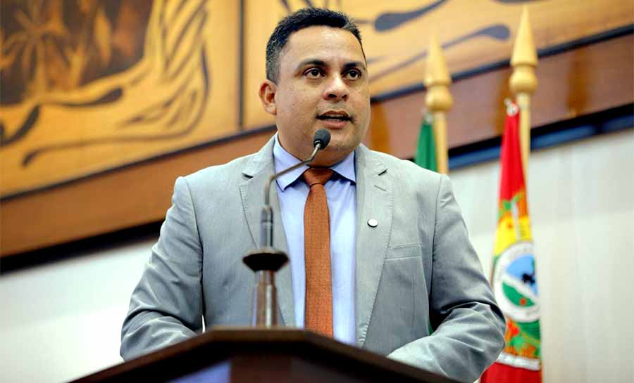 Gilberto Lira destaca avanços na educação em Sena Madureira e celebra incentivo ao esporte comunitário