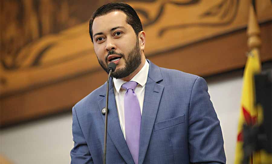 Emerson Jarude critica pagamento de diárias em dólar para servidores que irão à COP-30: “Essa conta quem paga é o povo acreano”