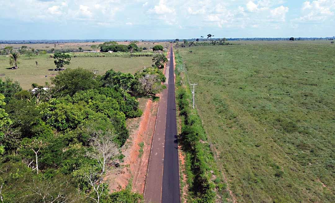 Deracre renova asfalto da AC-40 e garante mais segurança para quem passa pela rodovia