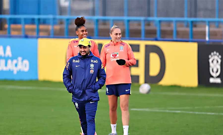 Arthur Elias espera equilíbrio em partida amistosa com Inglaterra