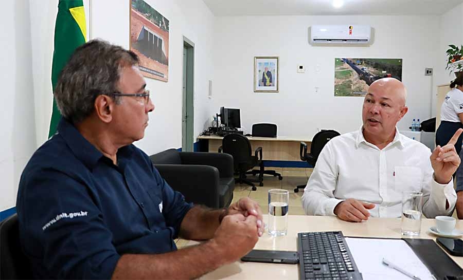 Deputado Zé Adriano cobra explicações sobre remanejamento de R$ 45 milhões do DNIT no Acre e busca garantir continuidade das obras na BR-364