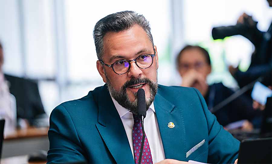 Comissão do Senado aprova relatório de Alan Rick que garante abono natalino anual aos soldados da borracha