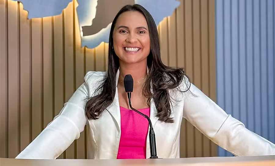 Vereadora cassada por irregularidade do partido no Acre tem mandato devolvido pelo TSE